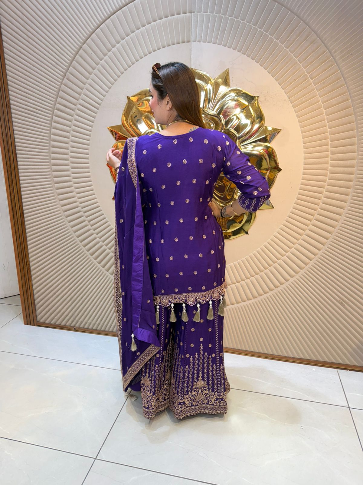 Beautiful elegant party wear suit pc 2597