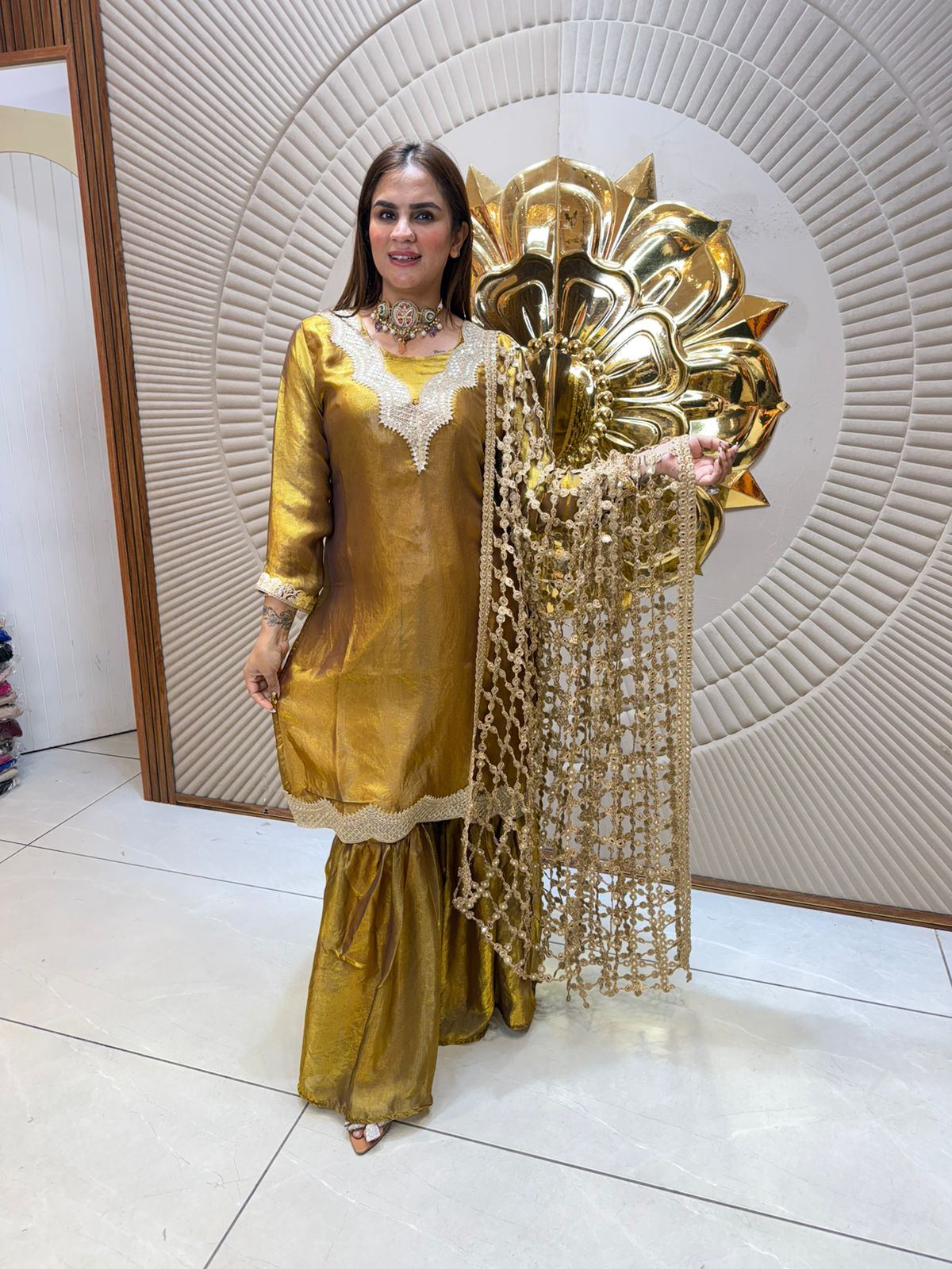 Beautiful elegent suit pc2440