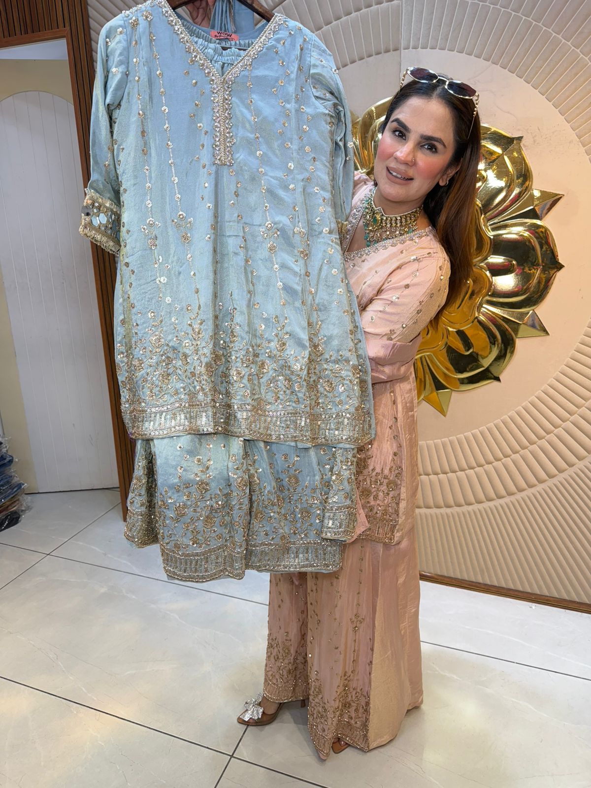 Beautiful elegant partywear suit pc 2598
