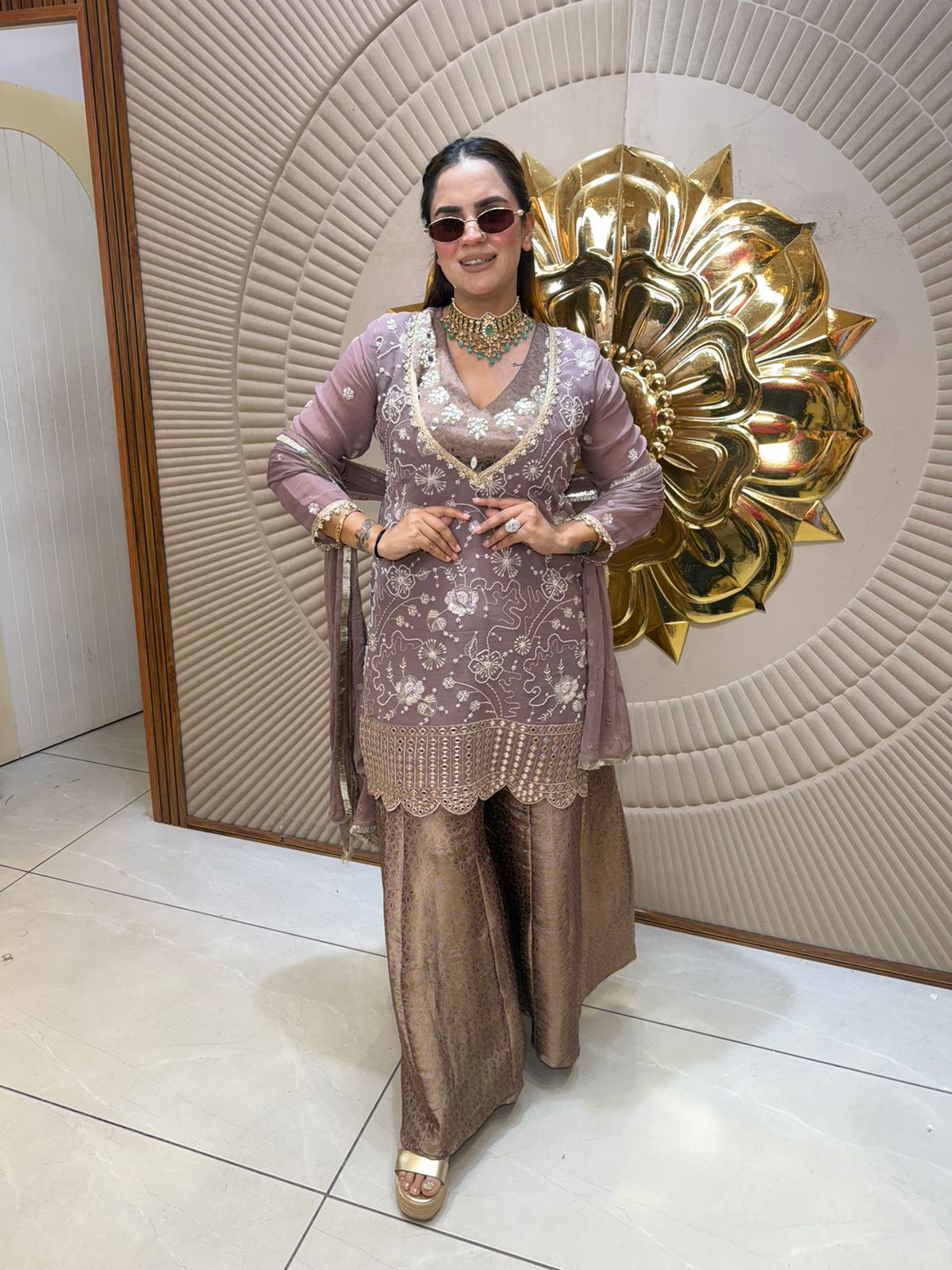 Beautiful elegant party wear suit pc 2602
