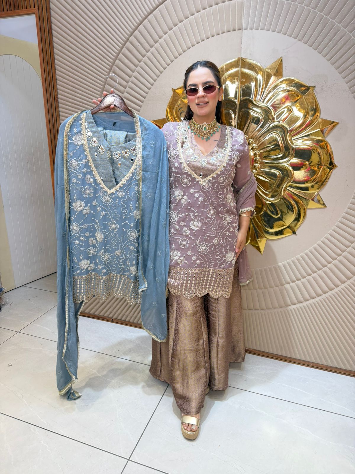 Beautiful elegant party wear suit pc 2602