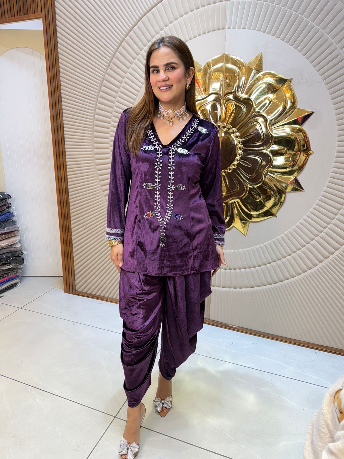 Beautiful elegant cord set pc2473