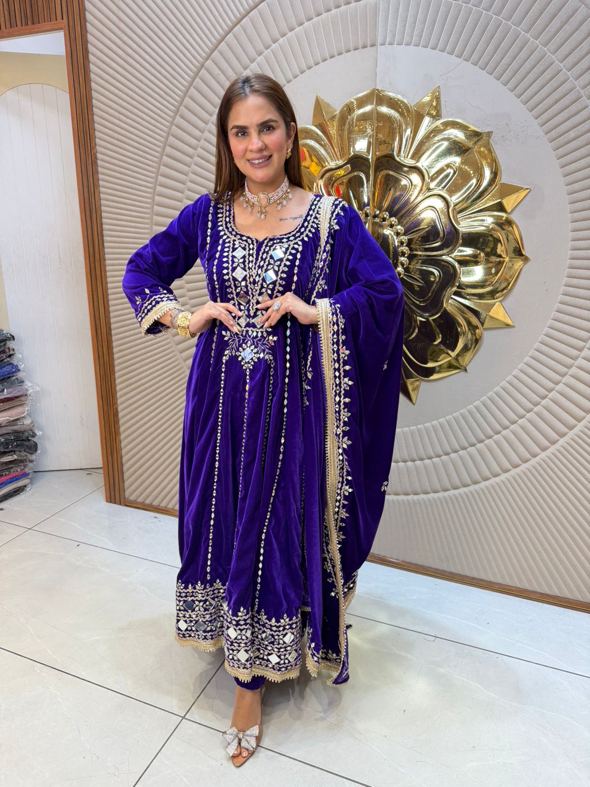 Beautiful elegent velvet suit pc2471
