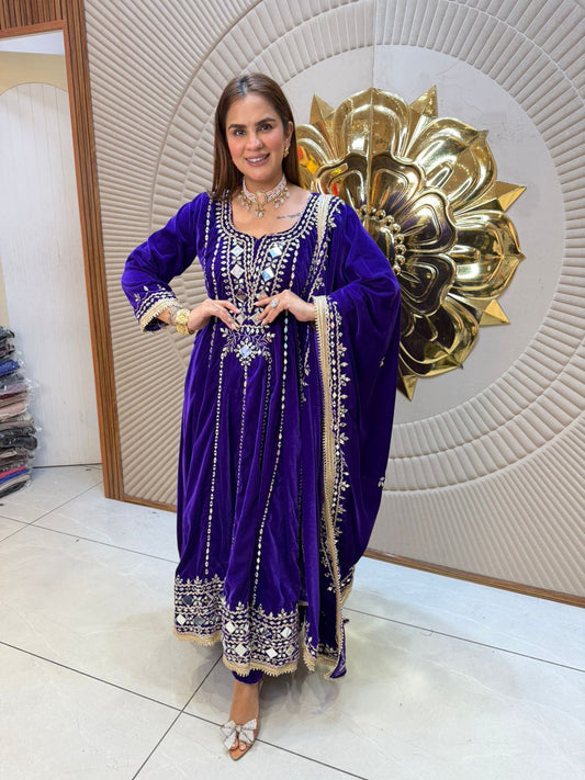 Beautiful elegent velvet suit pc2471