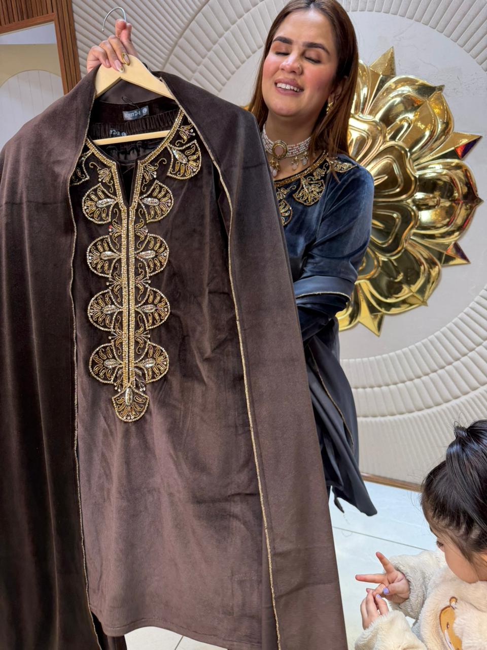 Beautiful elegant velvet suit pc2475