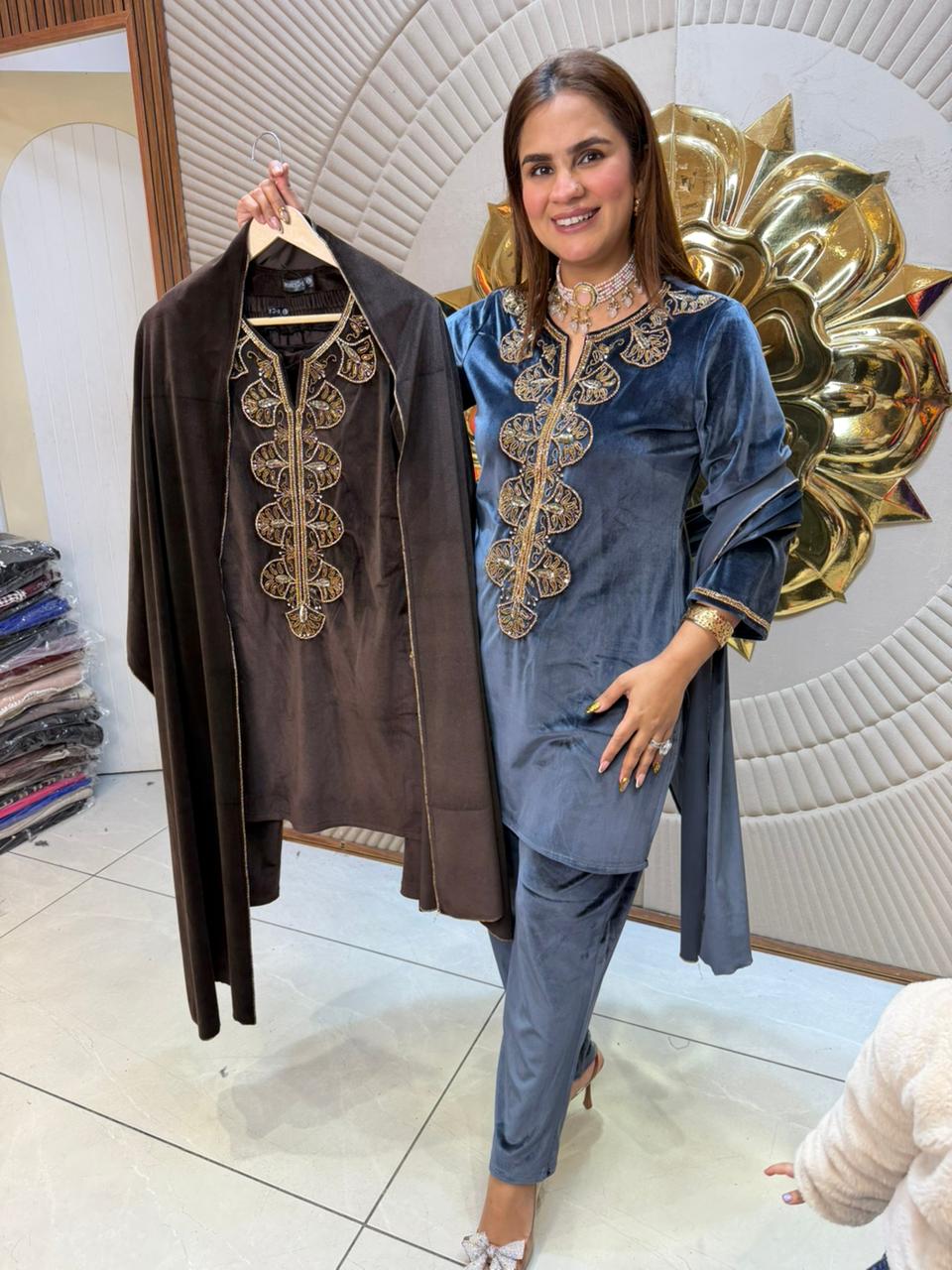 Beautiful elegant velvet suit pc2475