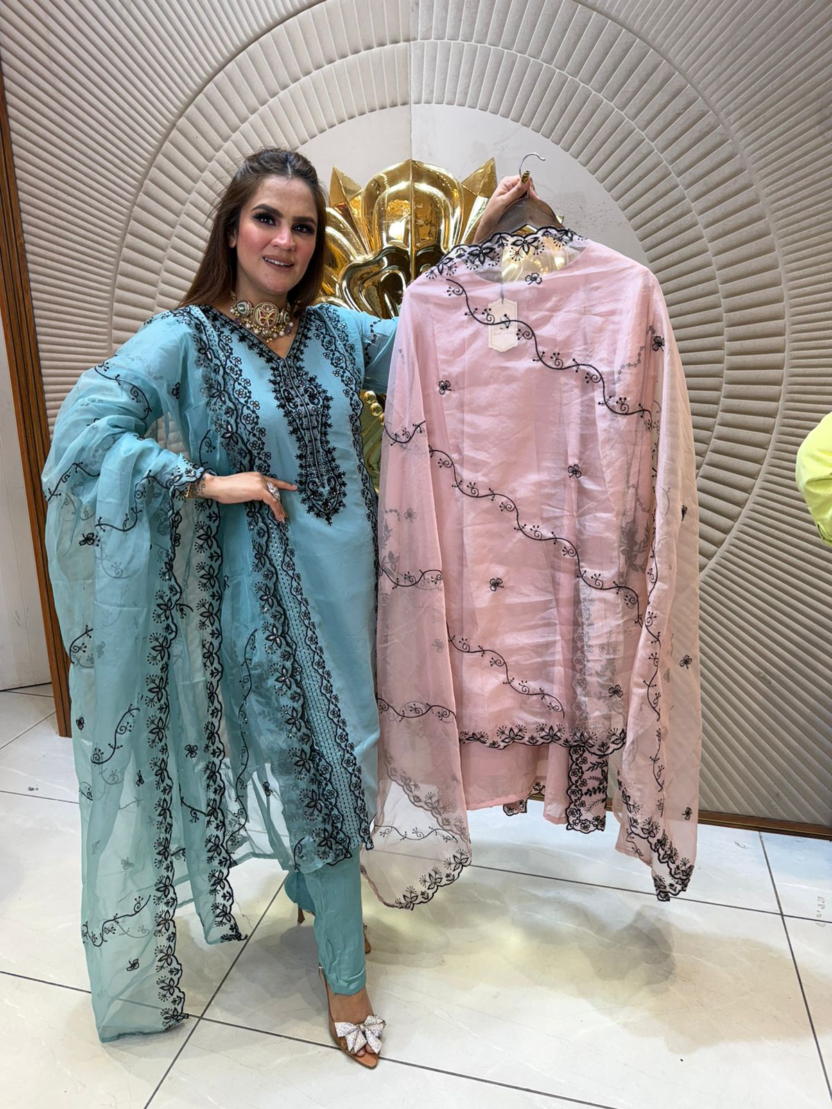 Beautiful eleventh suit pc 2487