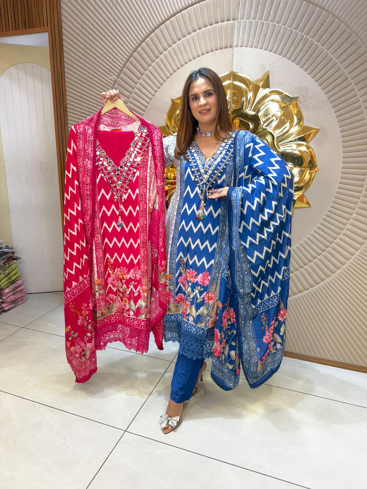 Beautiful elegant suit pc 2689