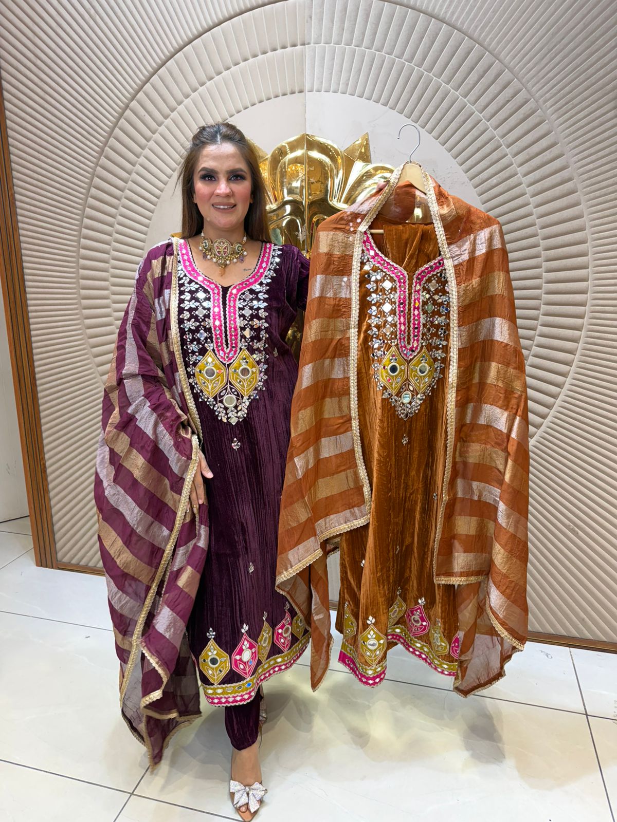 Beautiful elegent velvet suit pc2483