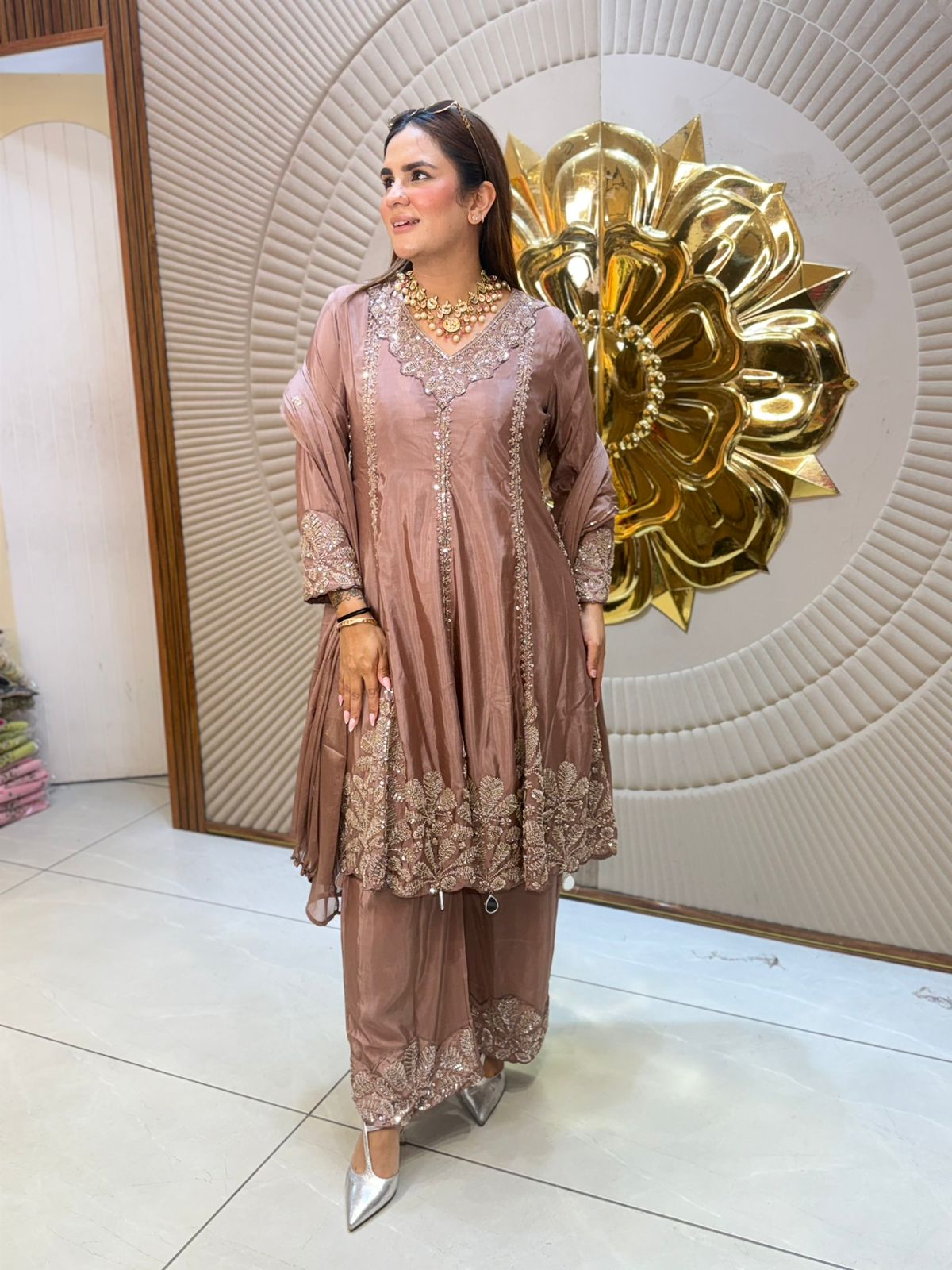 Beautiful elegant suit pc2697