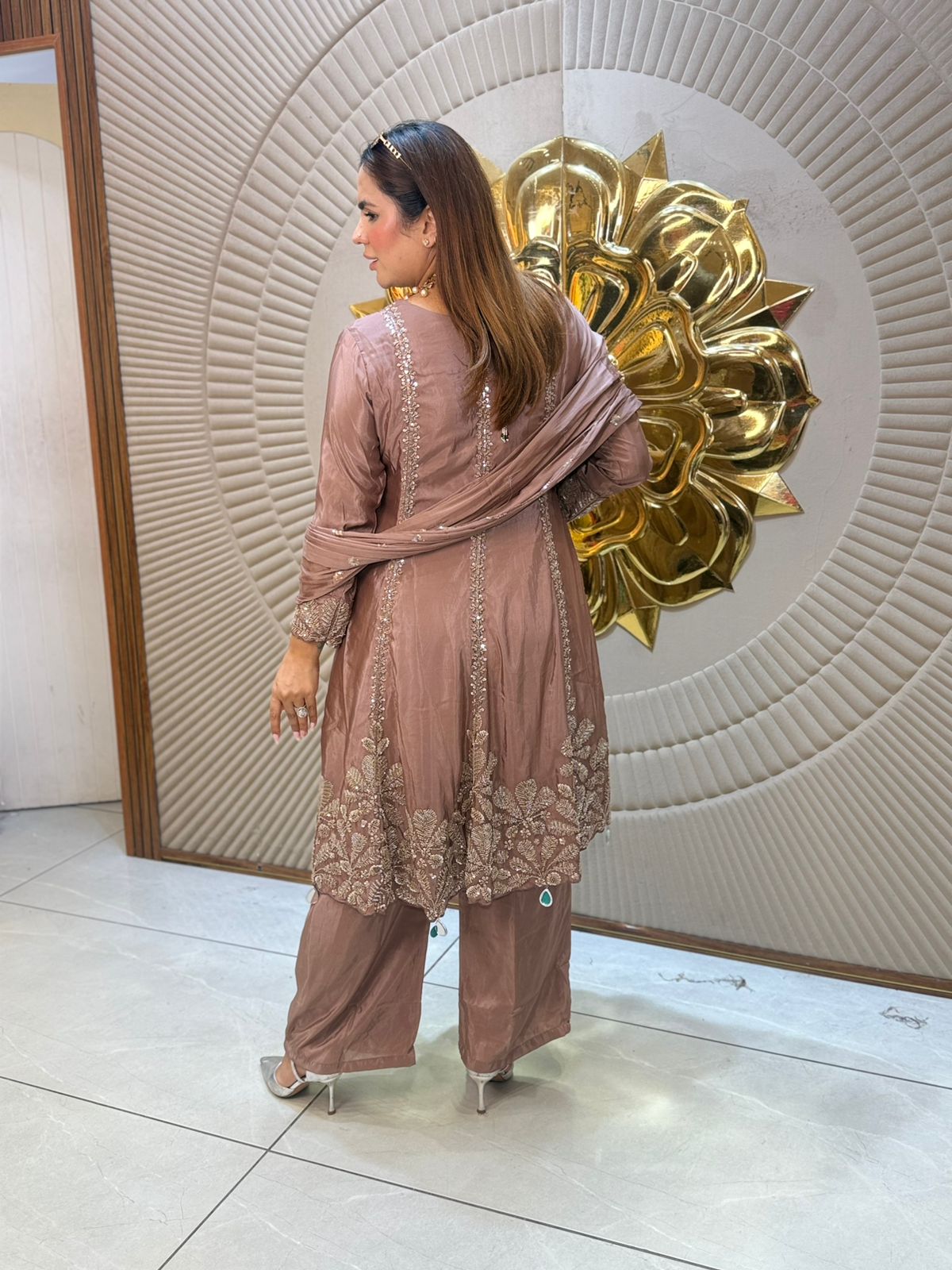 Beautiful elegant suit pc2697