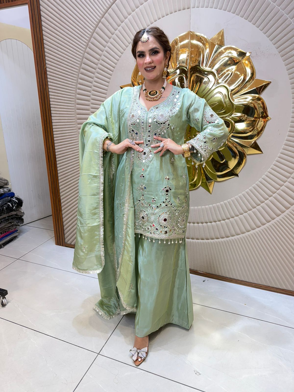 Beautiful elegent partywear suit pc2509