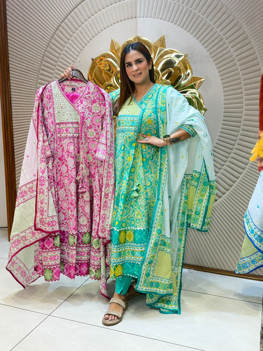 Beautiful elegant suit pc2698