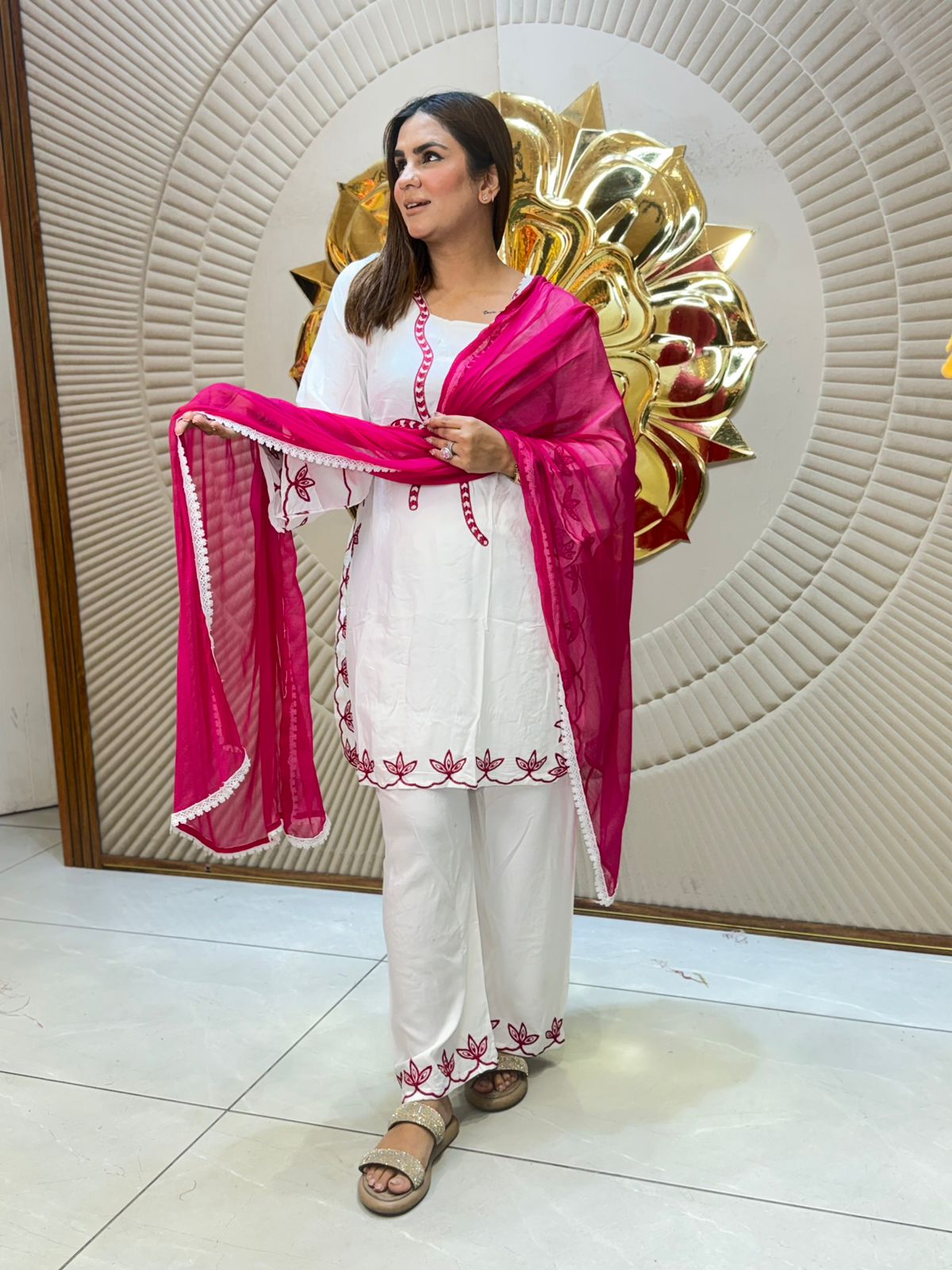 Beautiful elegant suit pc2699