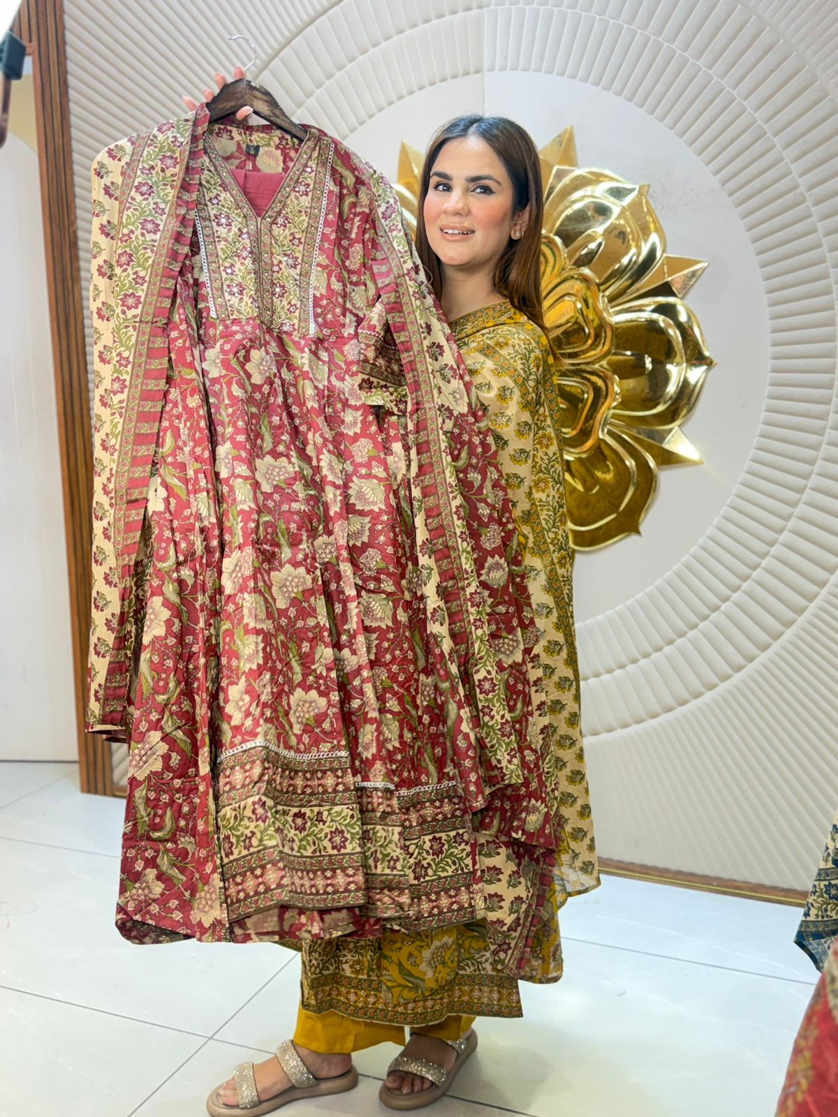 Beautiful elegant suit pc2701