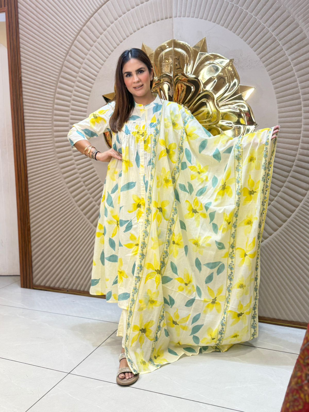 Beautiful elegant suit pc2702