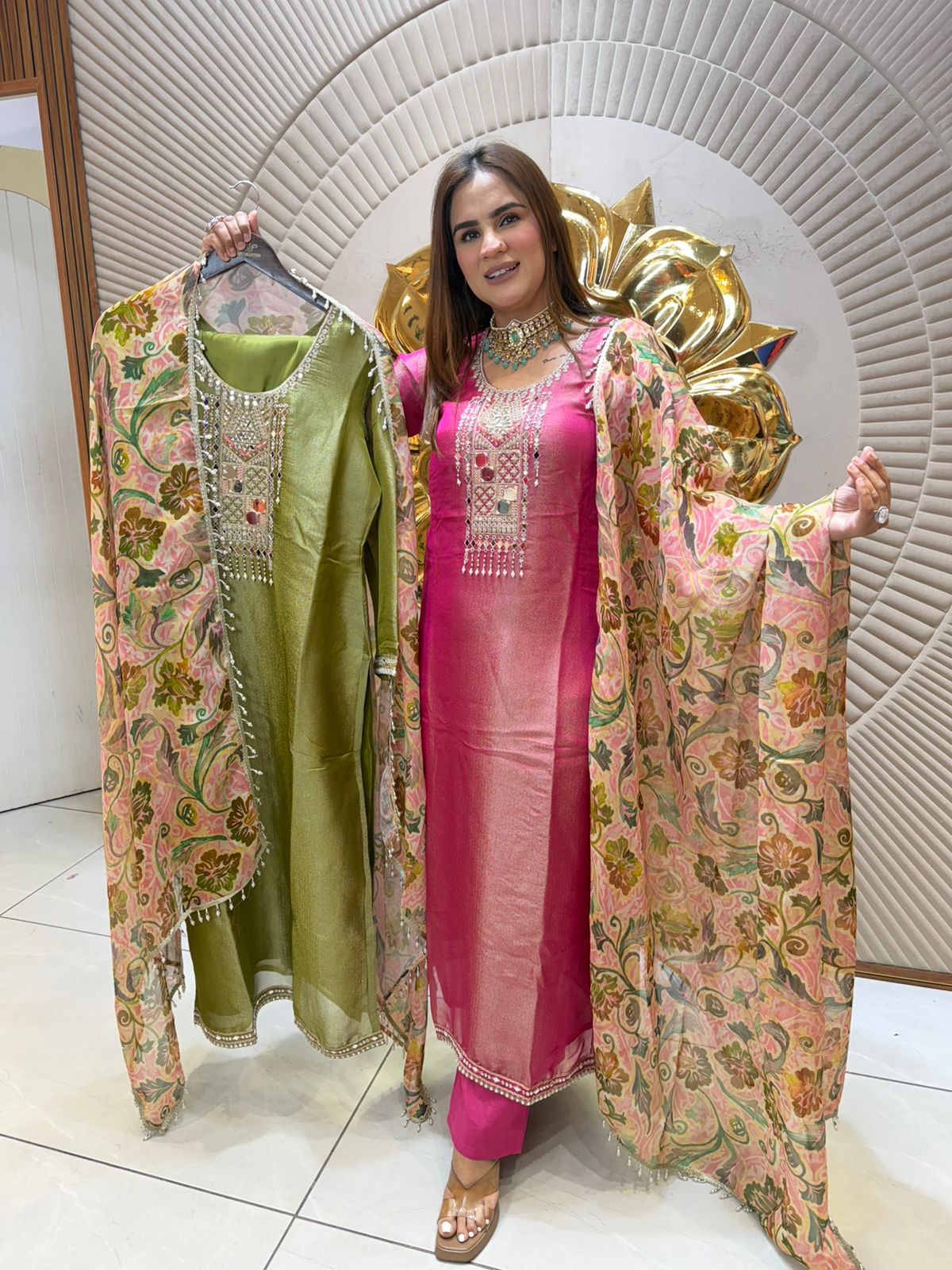 Beautiful elegent suit pc 2539