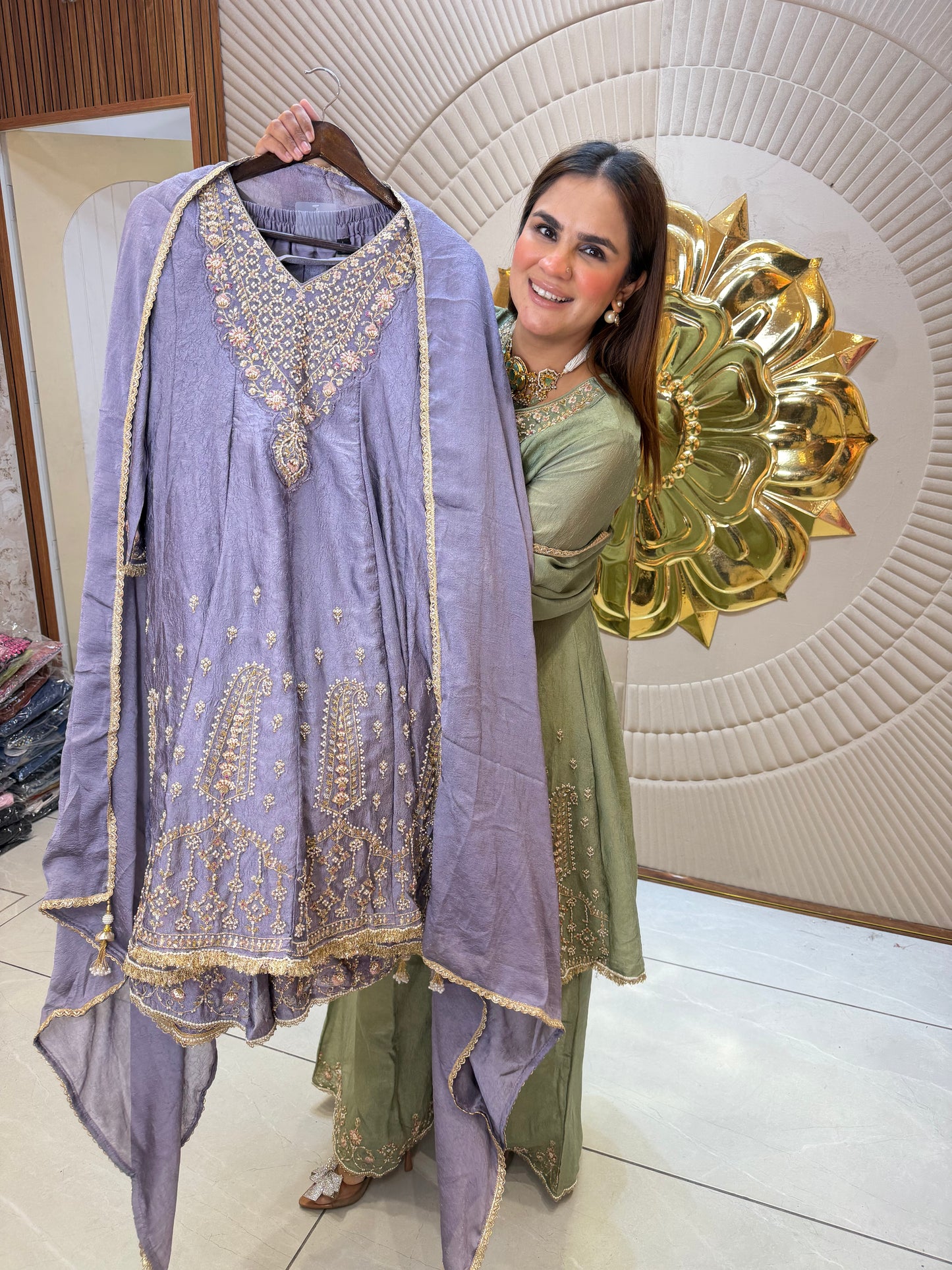Beautiful elegant suit pc2611