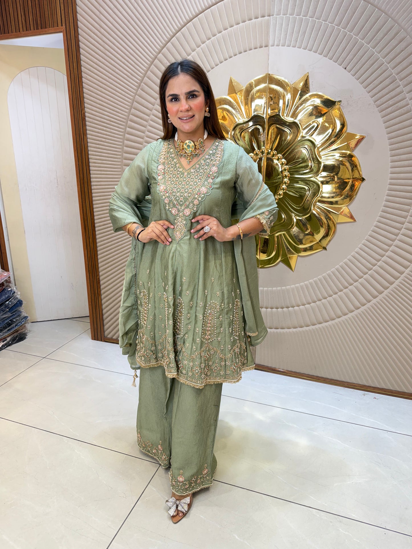 Beautiful elegant suit pc2611