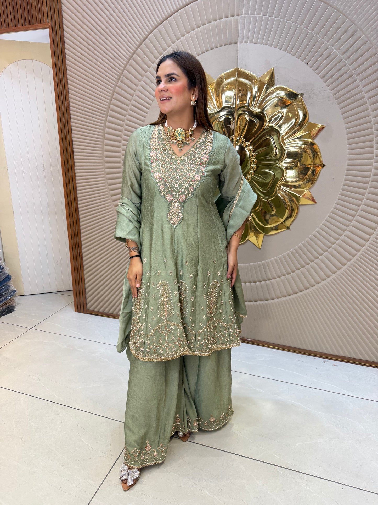 Beautiful elegant suit pc2611