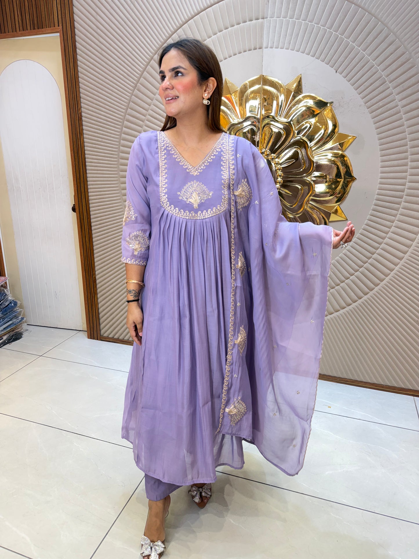Beautiful elegant partywear suit pc 2606