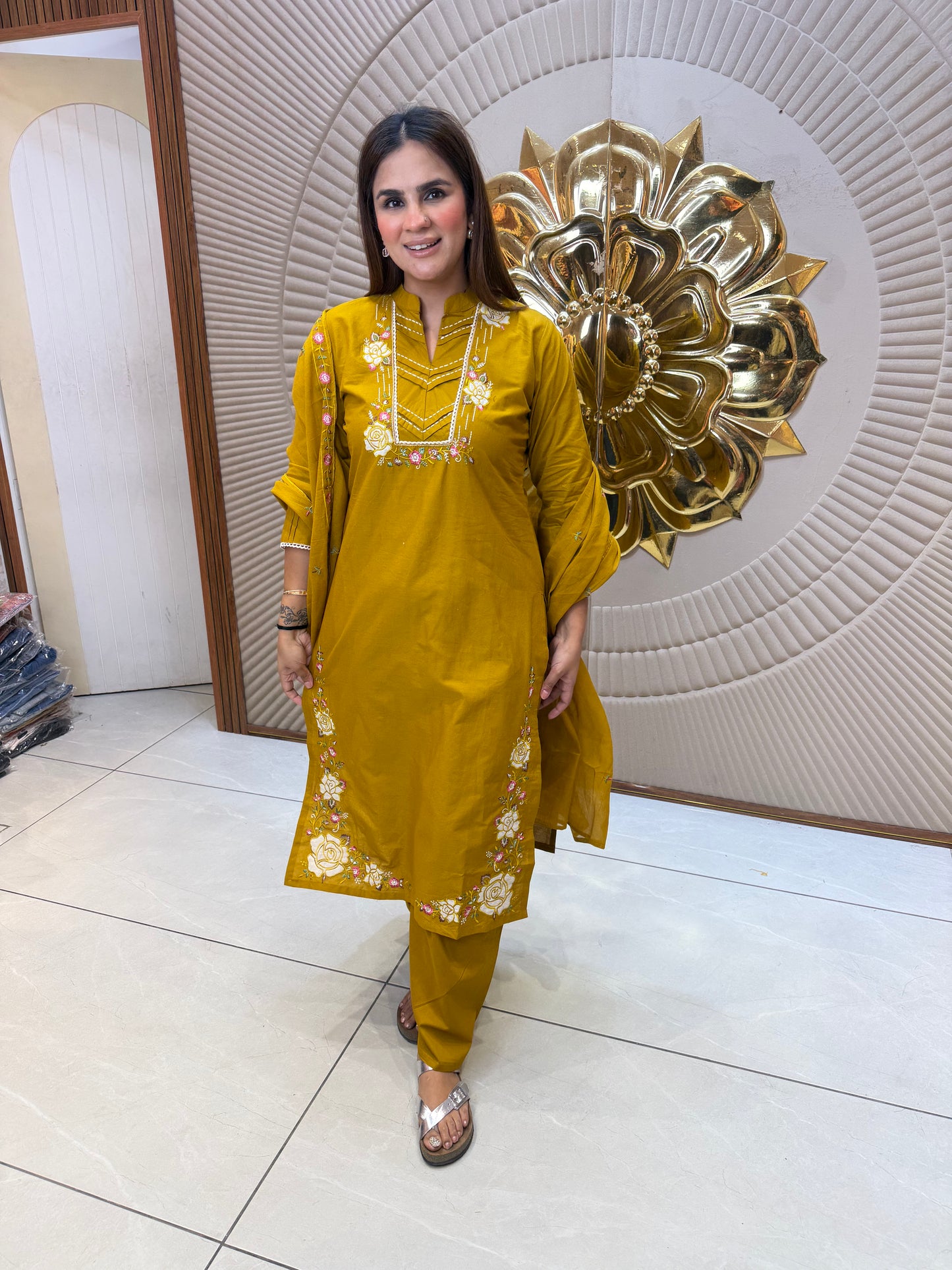Beautiful elegant suit pc2605