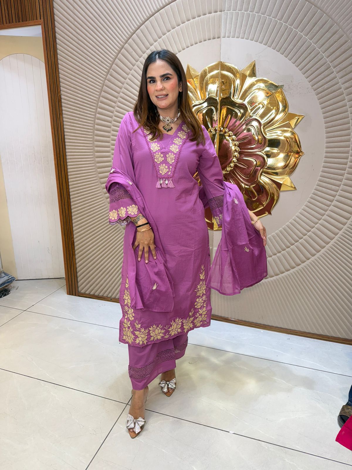 Beautiful elegant suit pc2646