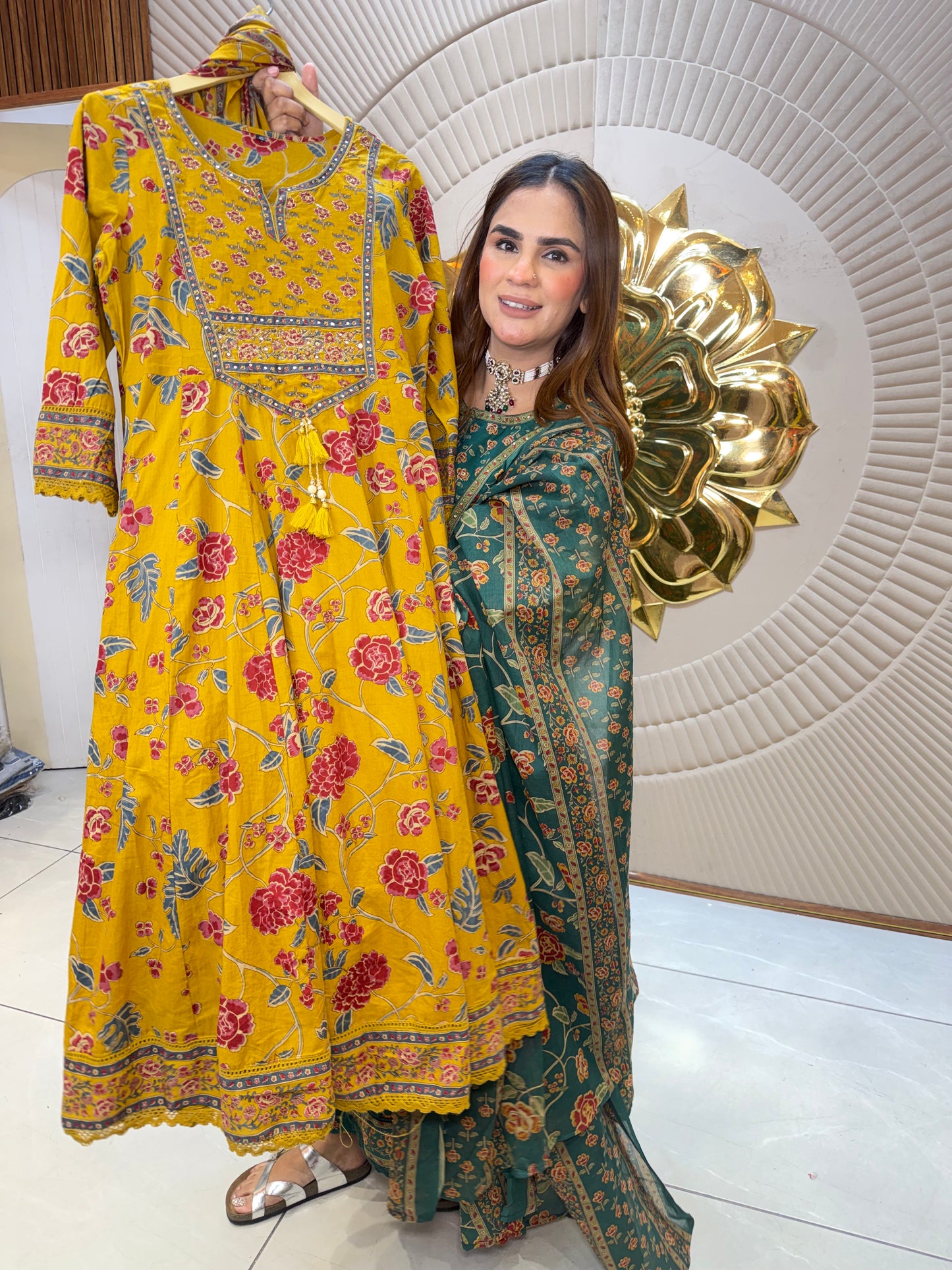 Beautiful elegant suit pc2641