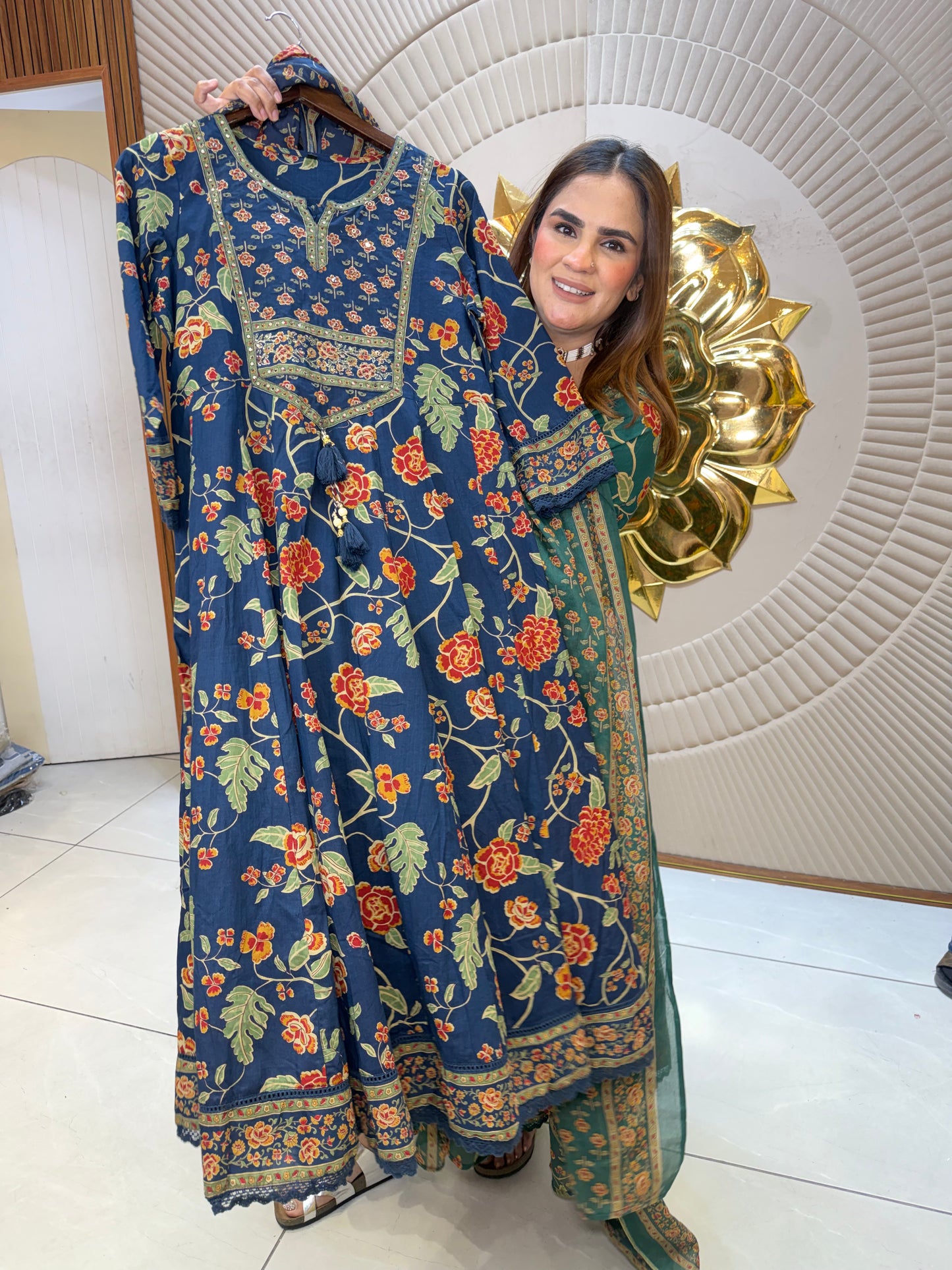Beautiful elegant suit pc2641
