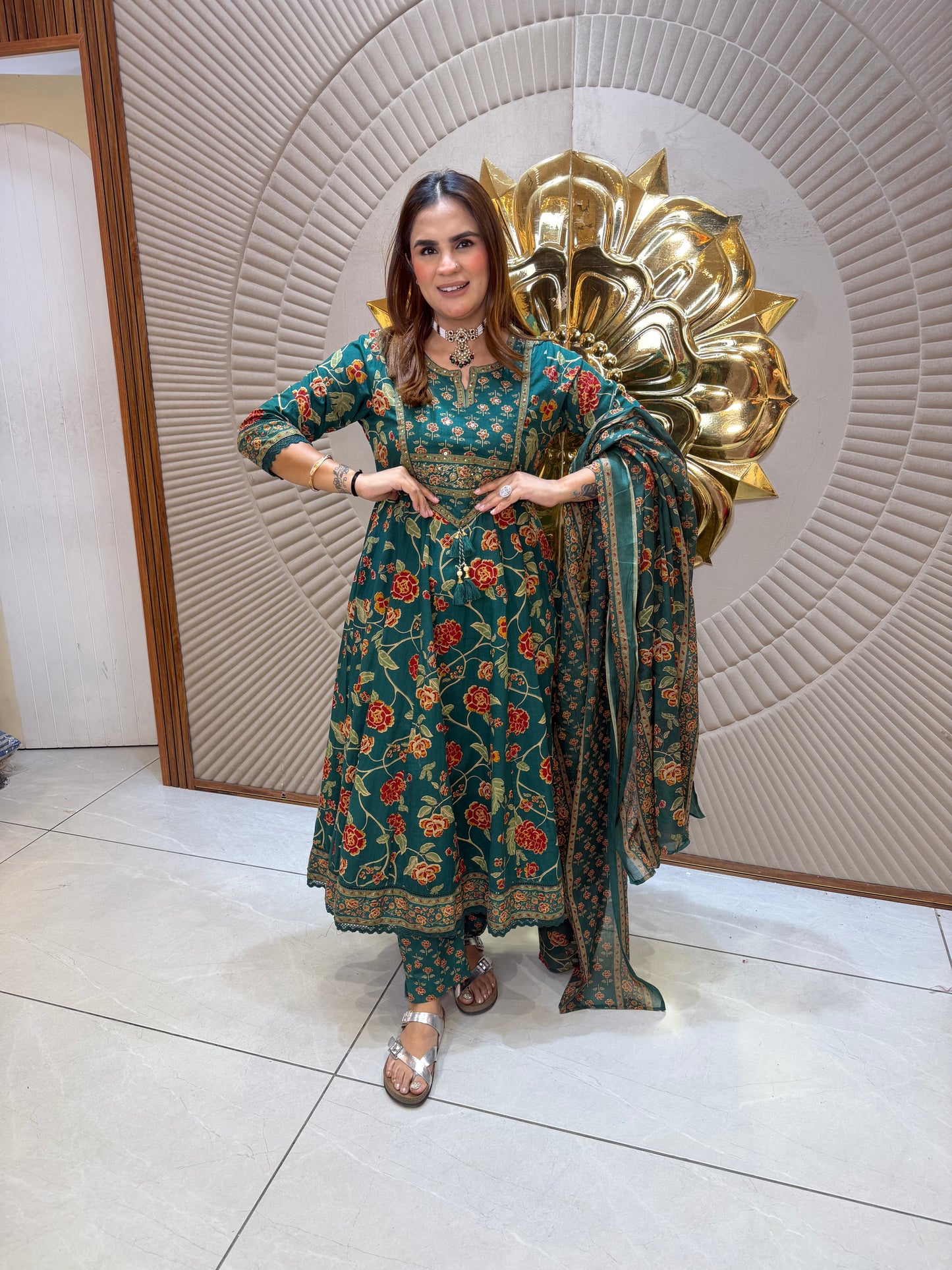 Beautiful elegant suit pc2641