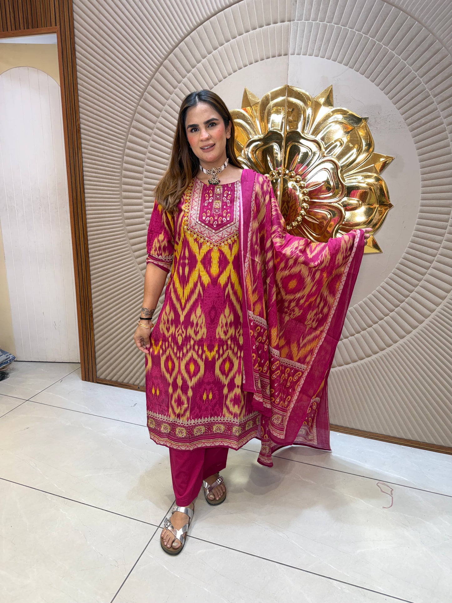 Beautiful elegant suit pc2639