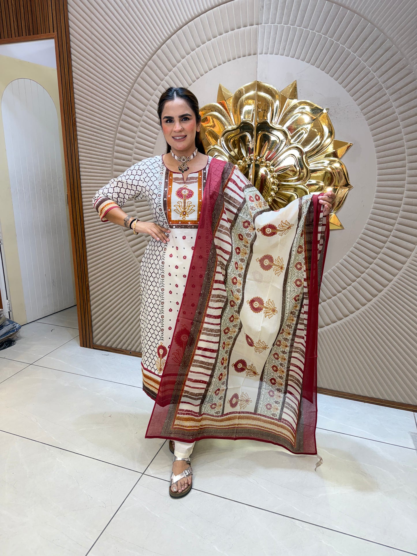 Beautiful elegant suit pc2637