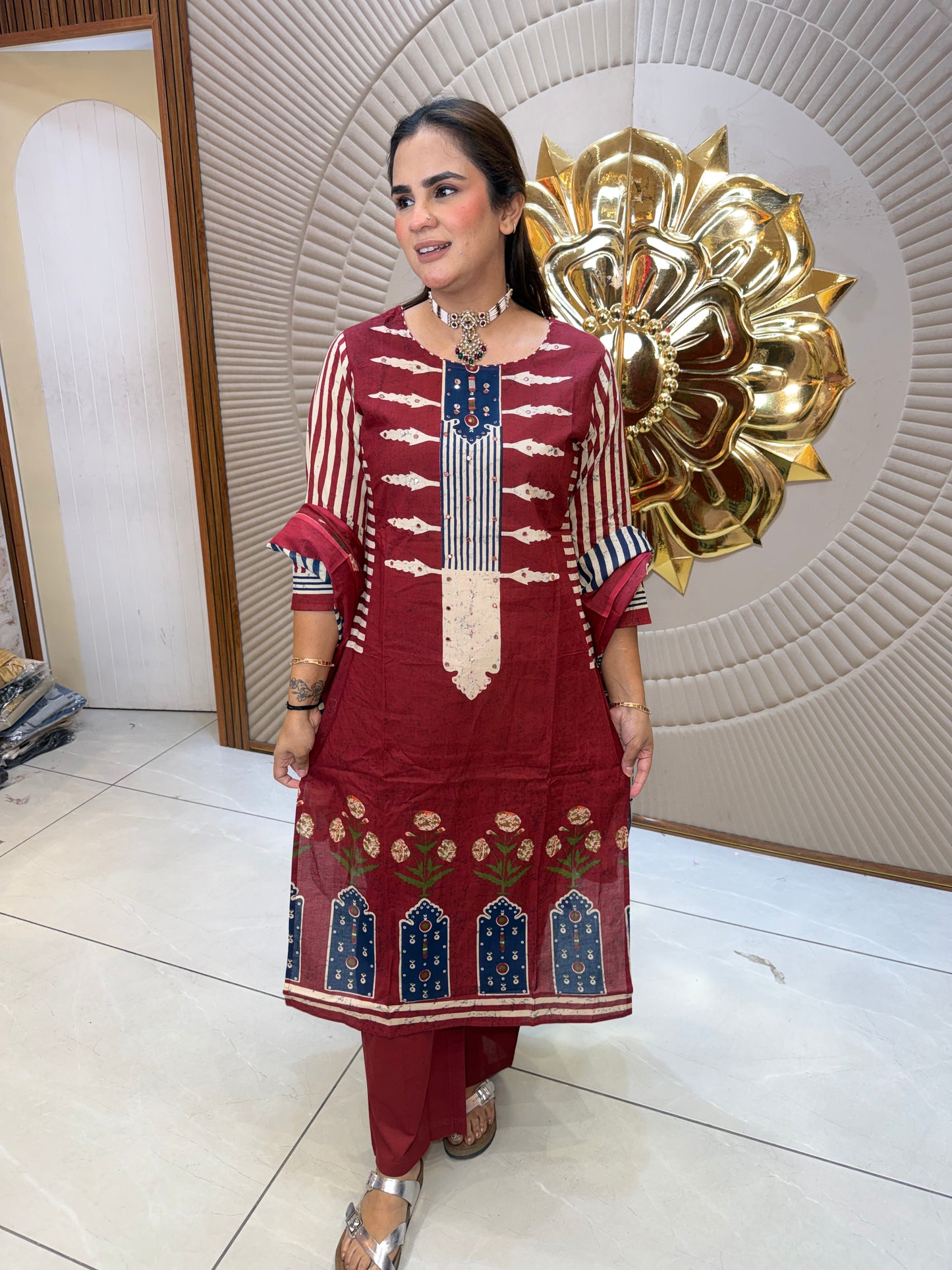Beautiful elegant suit pc 2635