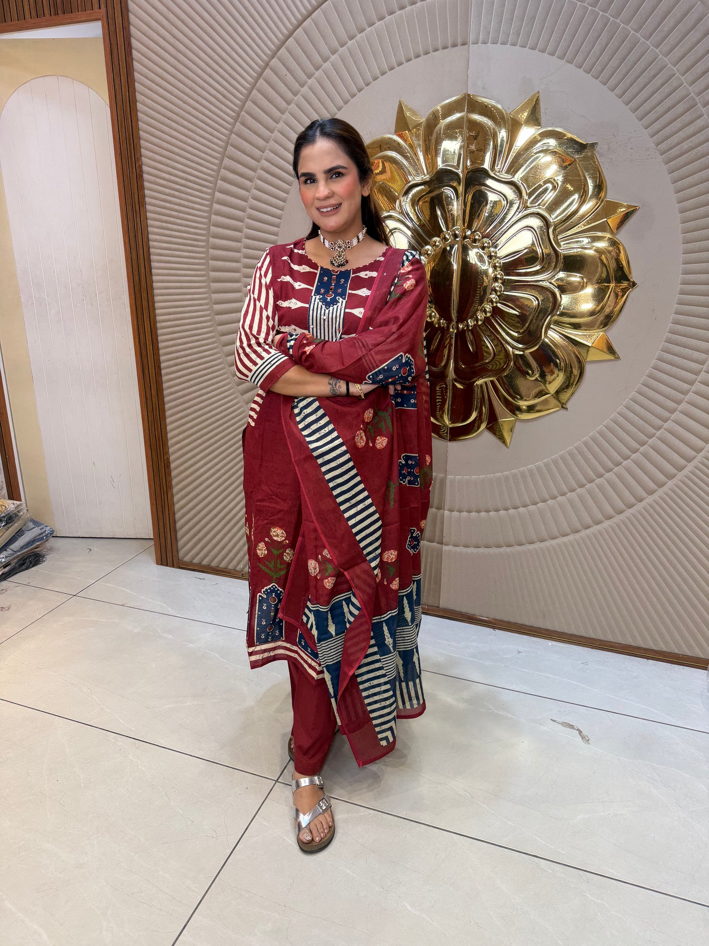 Beautiful elegant suit pc 2635