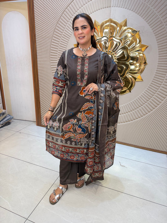 Beautiful elegant partywear suit pc 2634
