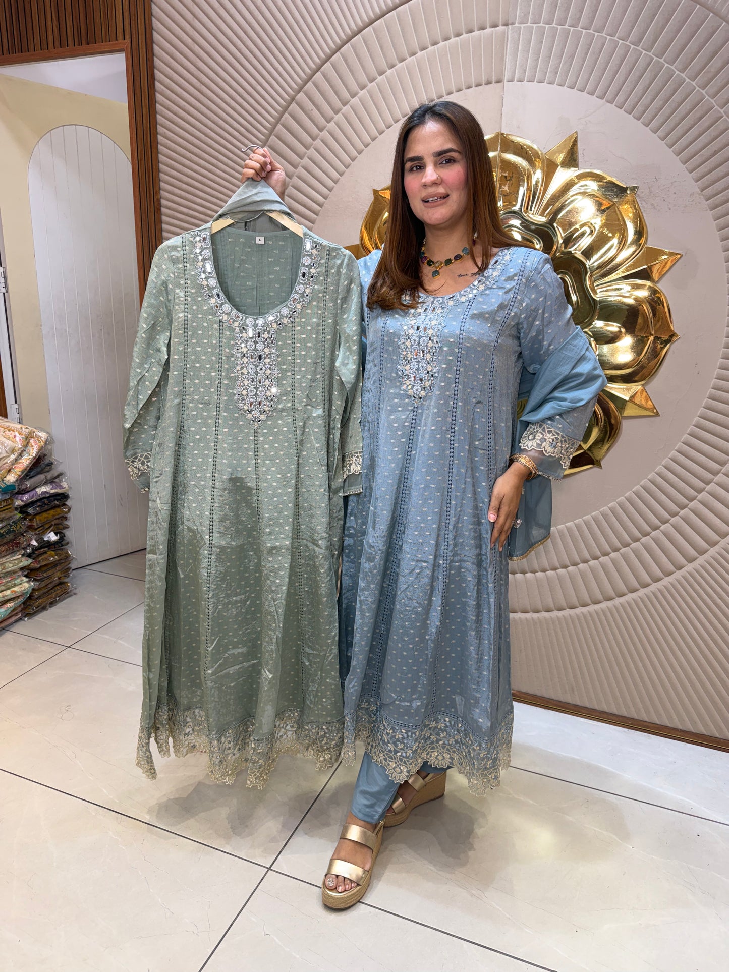Beautiful elegant suit pc2655