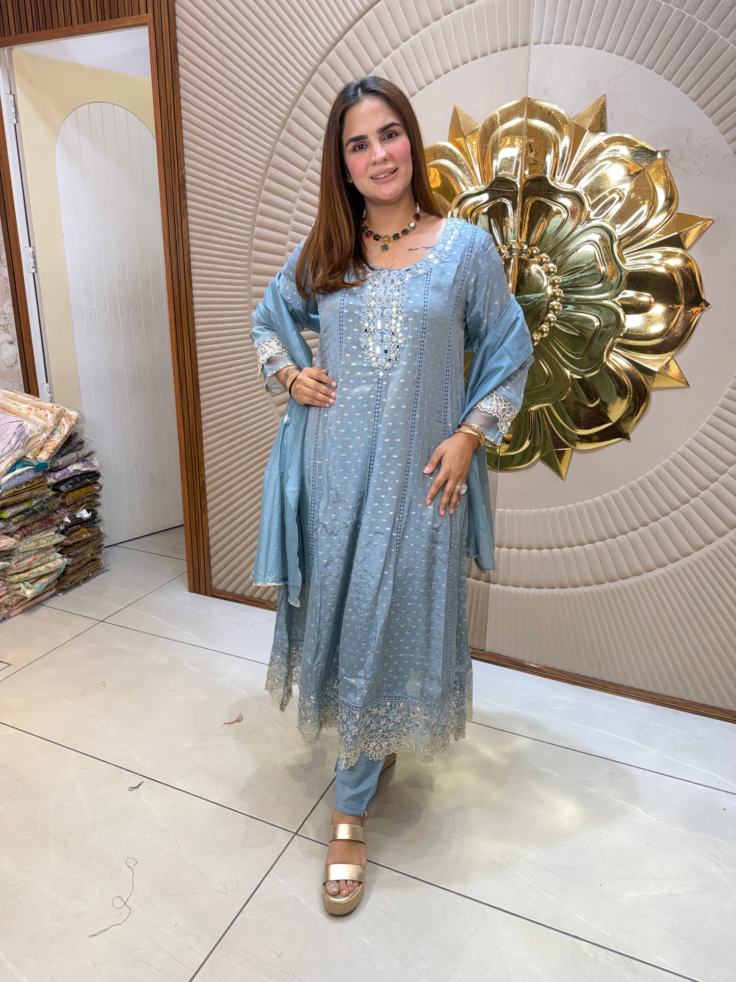 Beautiful elegant suit pc2655