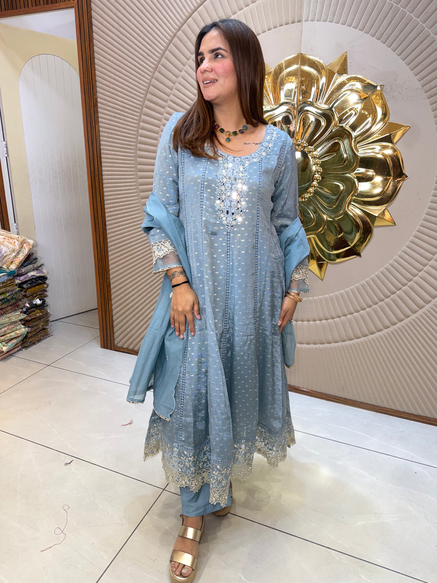 Beautiful elegant suit pc2655