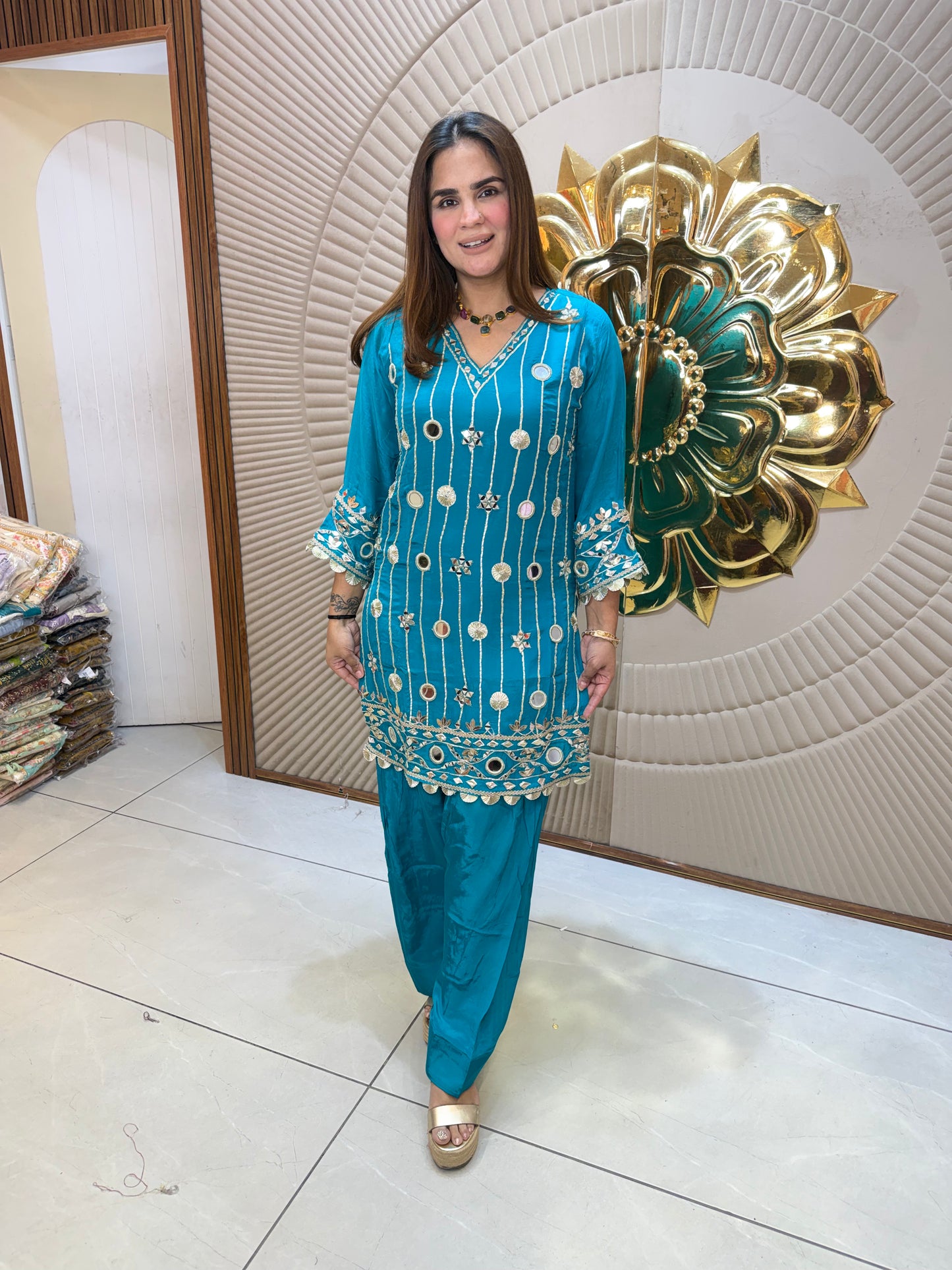 Beautiful elegant 2 pc set pc 2653