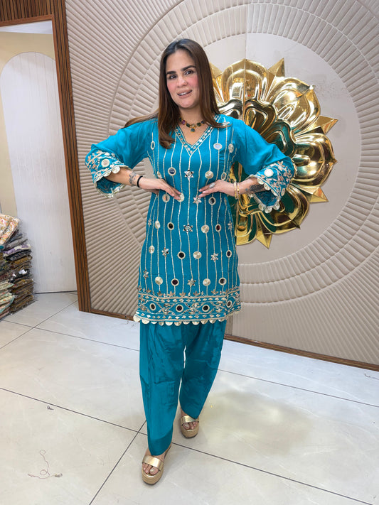 Beautiful elegant 2 pc set pc 2653