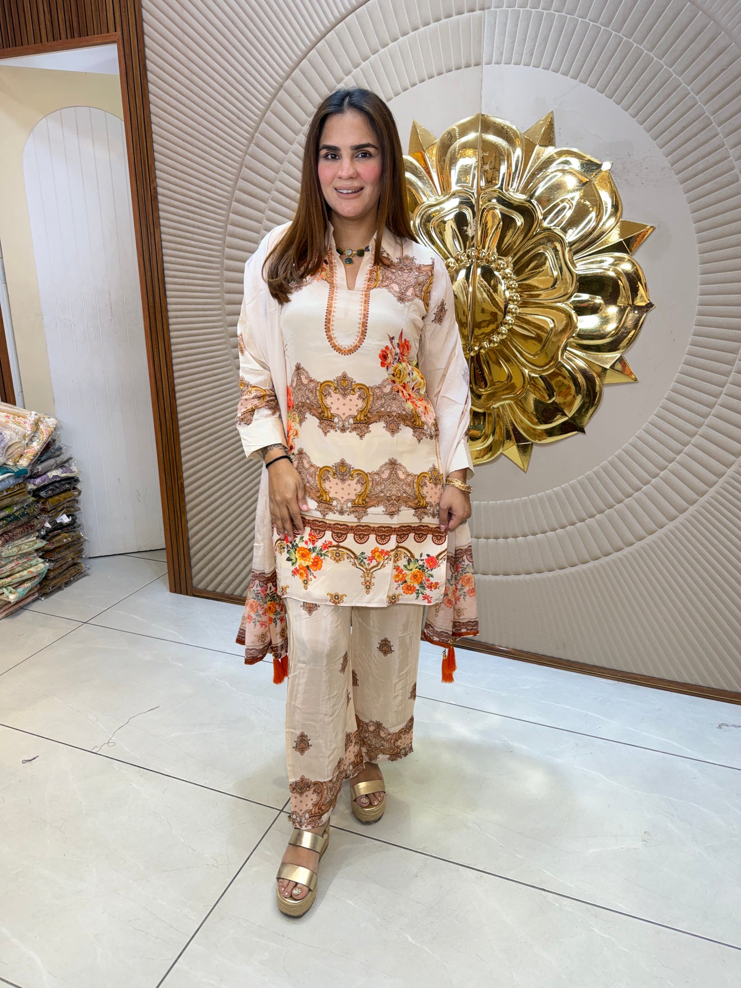 Beautiful elegant suit pc2651