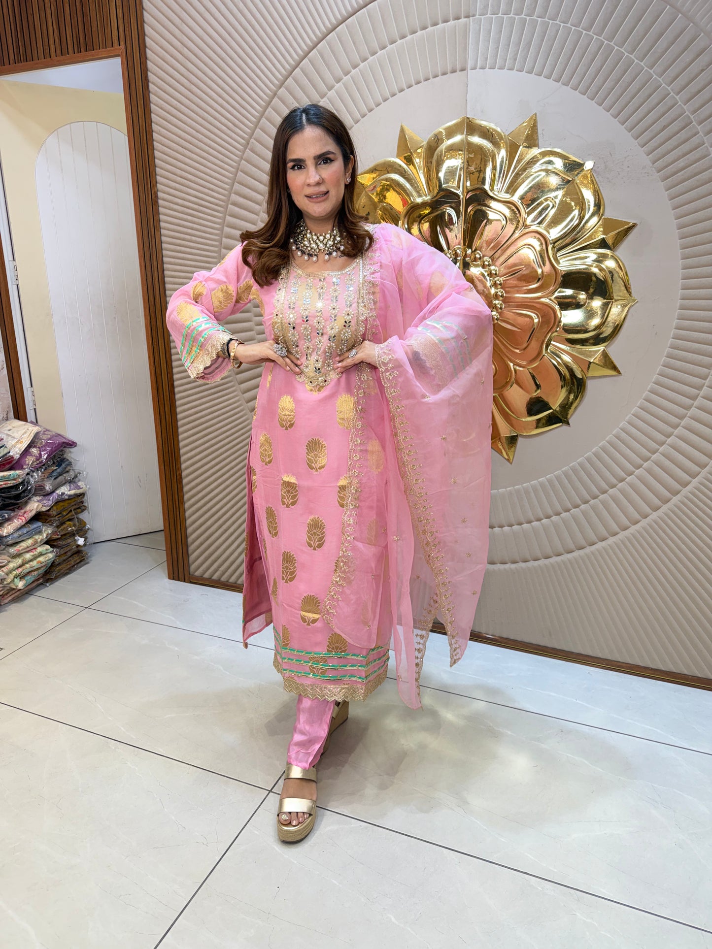 Beutiful elegant partywear suit pc 2665