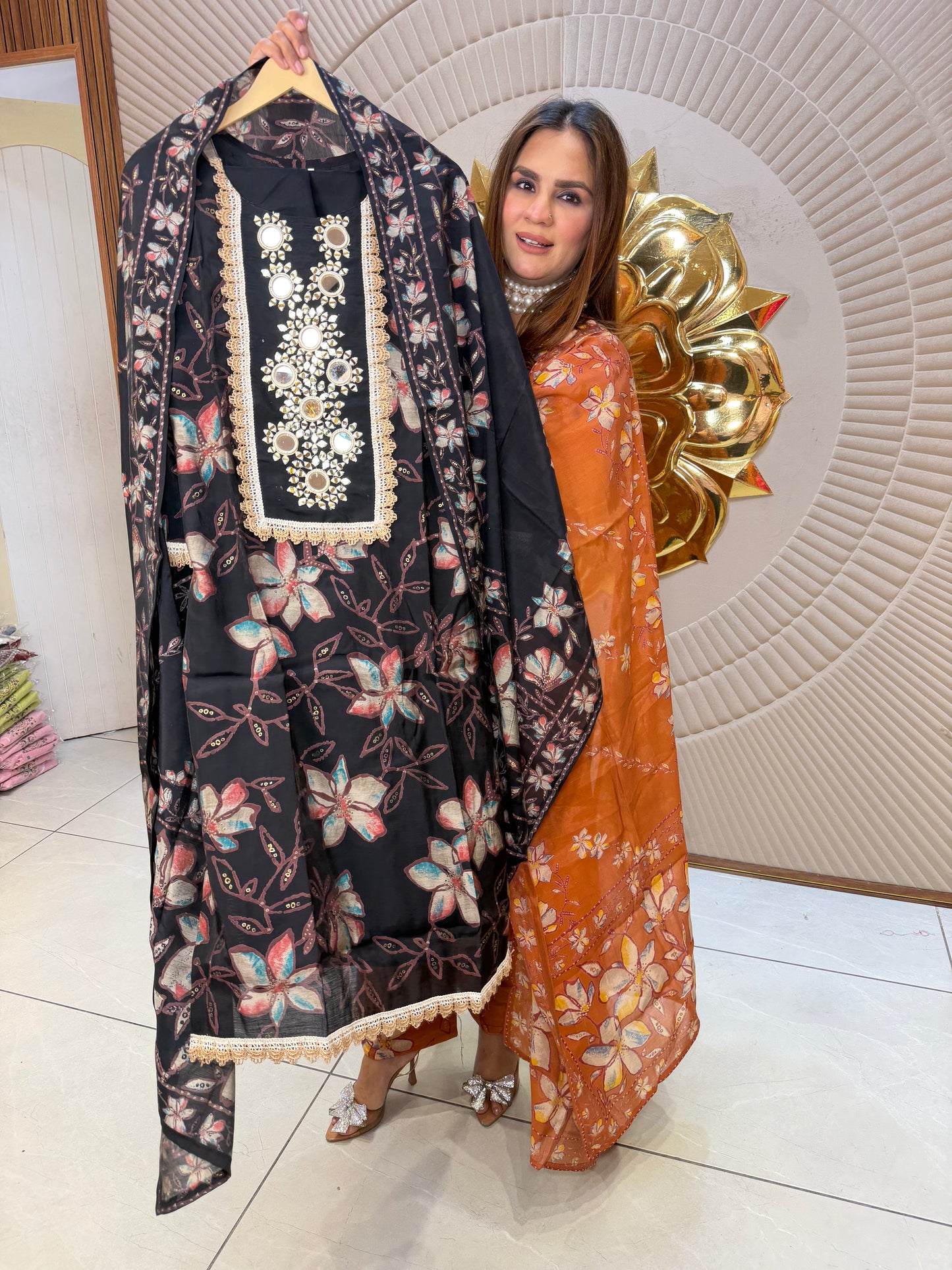 Beutiful elegant partywear suit pc2678