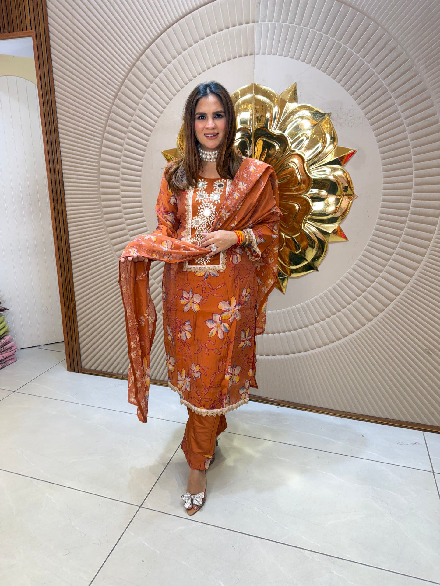 Beutiful elegant partywear suit pc2678