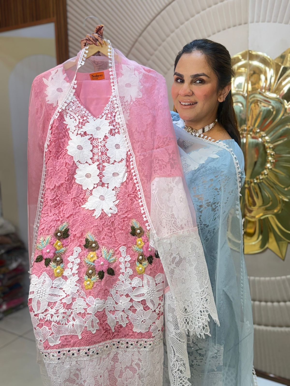 Beautiful elegant suit pc2850
