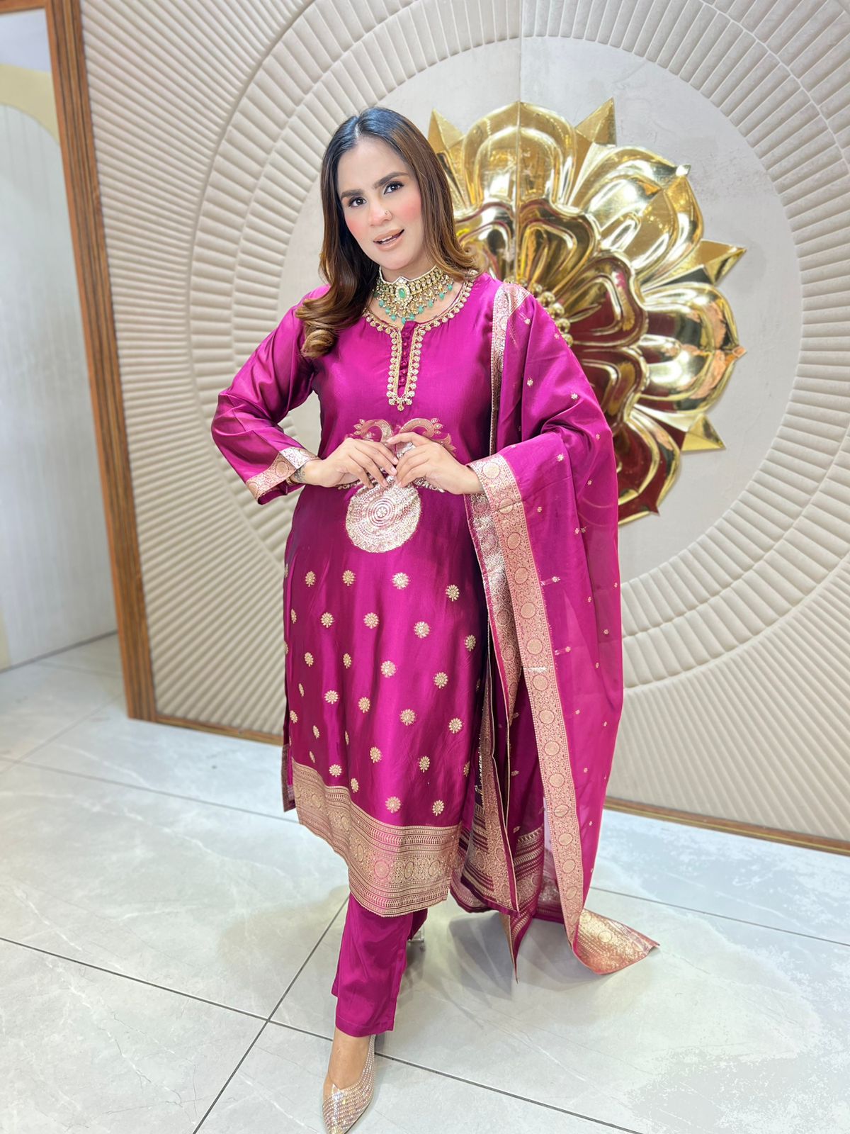 Beautiful elegant partywear suit pc3073