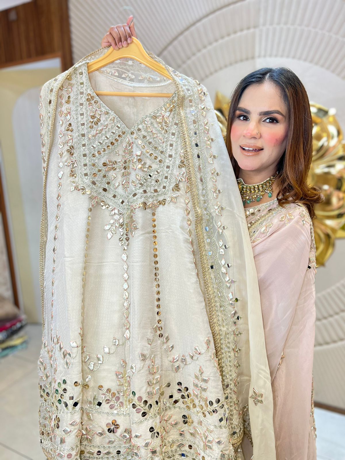 Beautiful elegant partywear suit pc3074