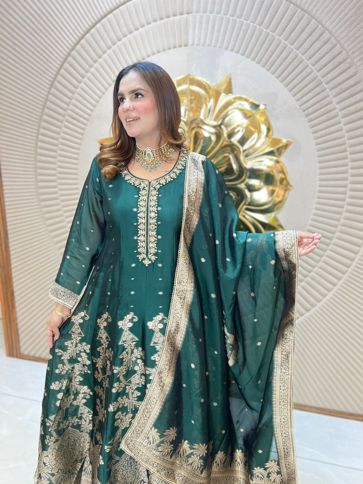 Beautiful elegant party wear suit pc3075