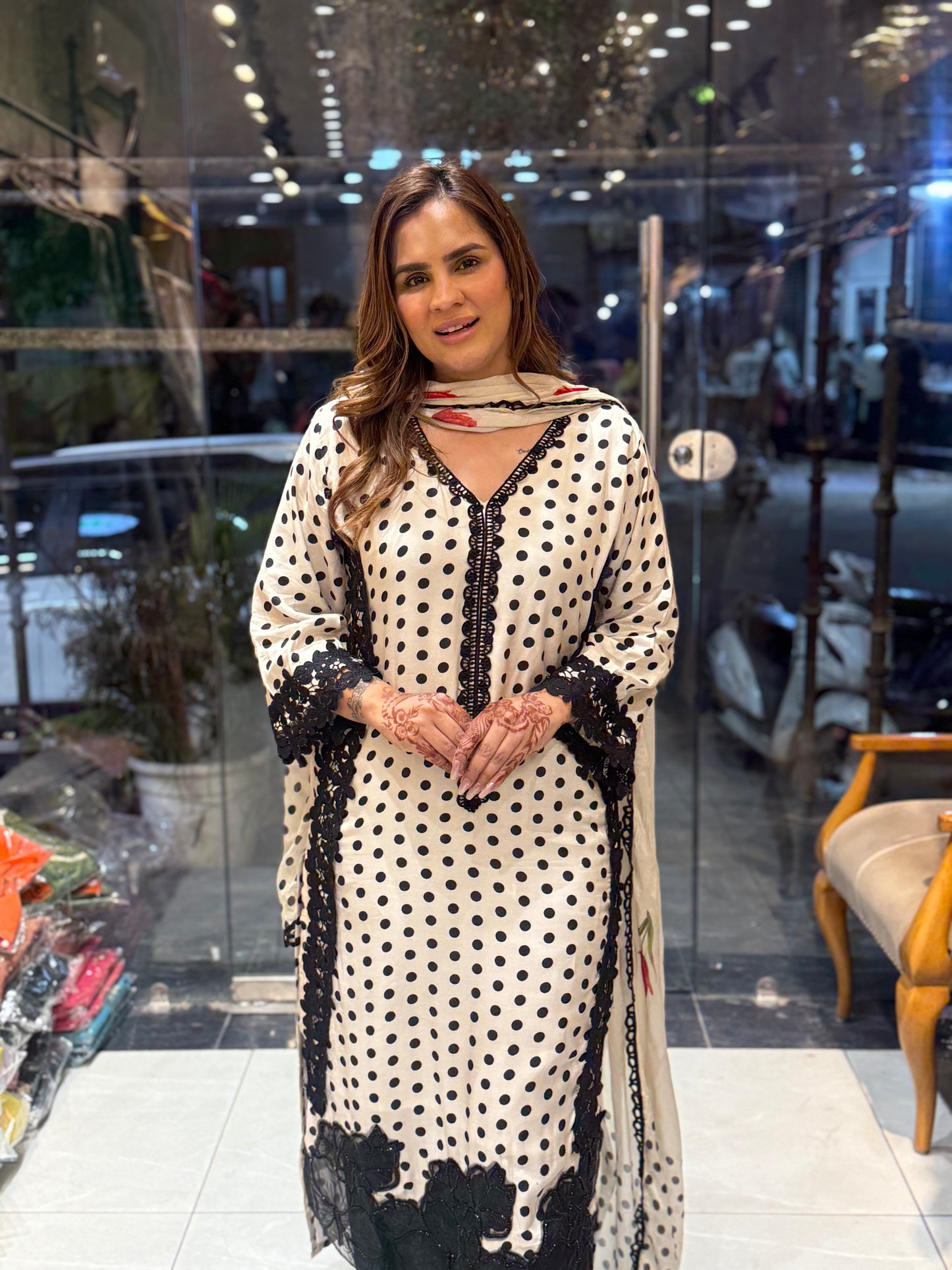 Beautiful long-length Pakistani-style muslin suit PC3534