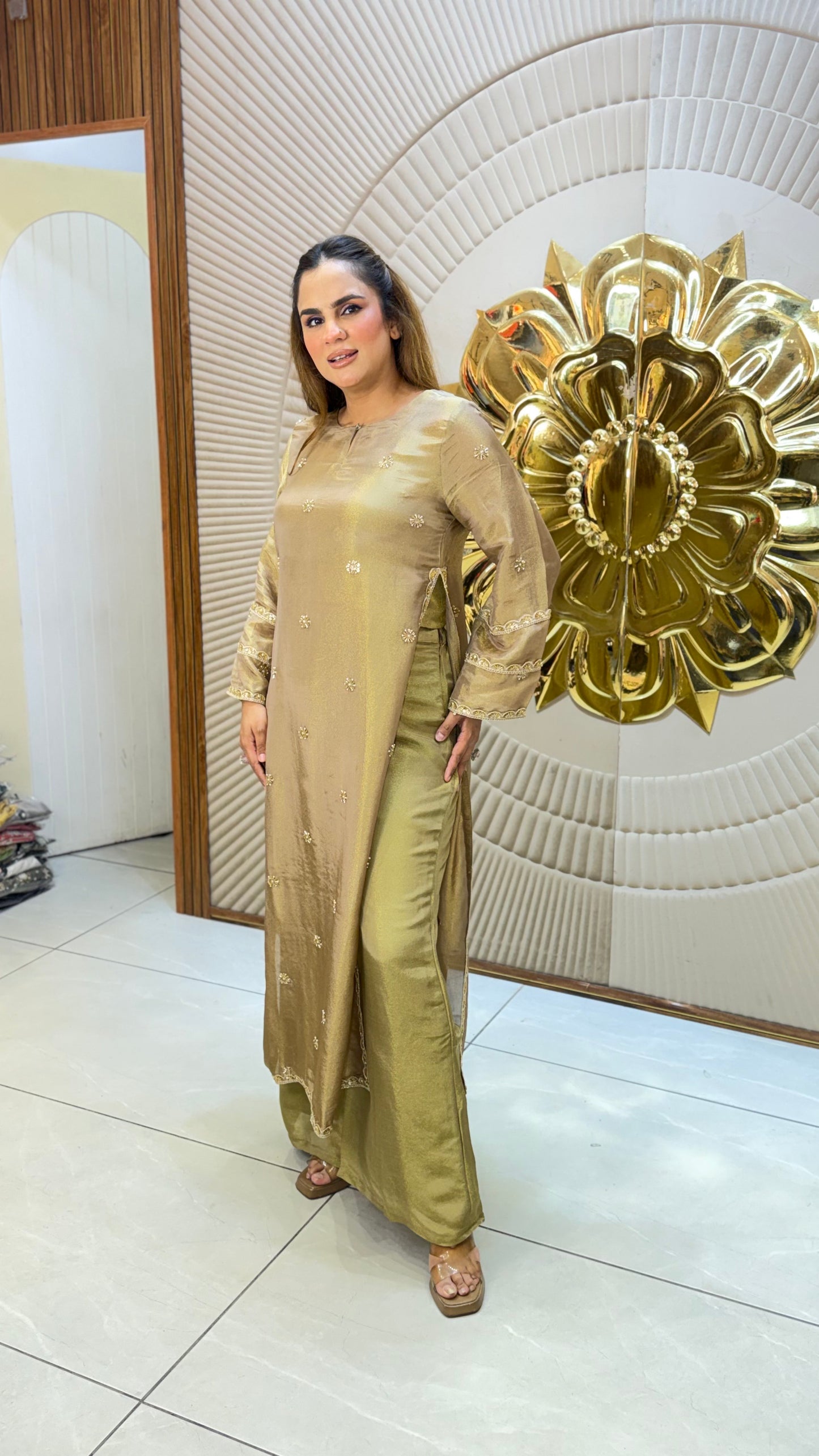 Stunning Pakistani Long Suit PC3288